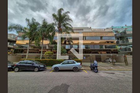 Apartamento à venda com 122m², 2 quartos e 2 vagasFachada