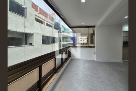 Sala de apartamento para alugar com 2 quartos, 122m² em Recreio dos Bandeirantes, Rio de Janeiro
