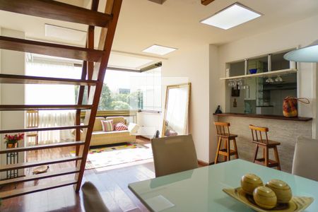 Sala de apartamento para alugar com 2 quartos, 122m² em Recreio dos Bandeirantes, Rio de Janeiro