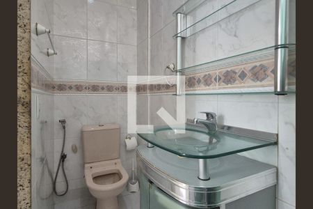 Apartamento à venda com 122m², 2 quartos e 2 vagasBanheiro 3