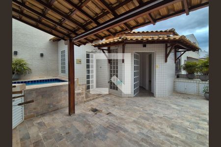 Apartamento à venda com 122m², 2 quartos e 2 vagasÁrea Externa