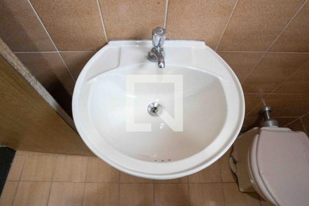 Casa à venda com 173m², 3 quartos e 2 vagasBanheiro 3