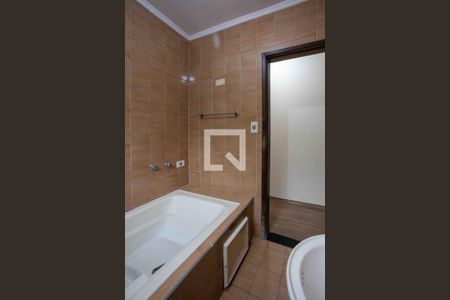 Casa à venda com 173m², 3 quartos e 2 vagasBanheiro 3