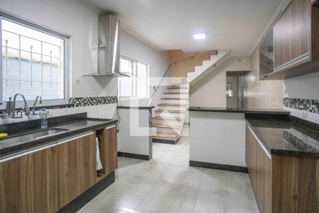 Casa à venda com 173m², 3 quartos e 2 vagasCozinha