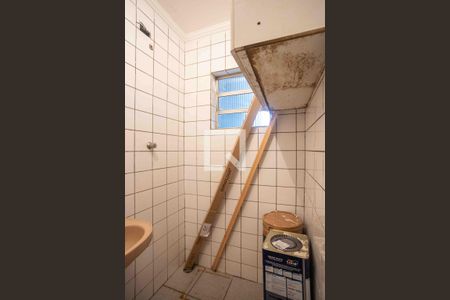 Casa à venda com 173m², 3 quartos e 2 vagasBanheiro de serviço