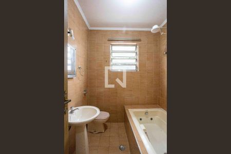 Casa à venda com 173m², 3 quartos e 2 vagasBanheiro 3