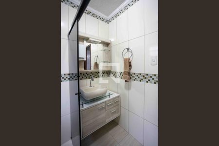 Banheiro 1 de casa à venda com 3 quartos, 173m² em Piraporinha, Diadema