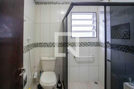 Banheiro 1 de casa à venda com 3 quartos, 173m² em Piraporinha, Diadema