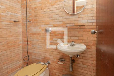 Casa para alugar com 152m², 3 quartos e 2 vagasBanheiro de Serviço