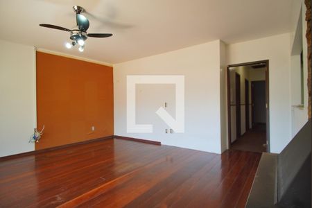 Sala de casa à venda com 3 quartos, 253m² em Jardim Carvalho, Porto Alegre