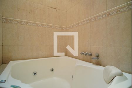 Casa à venda com 253m², 3 quartos e 2 vagasBanheiro suíte _Banheira