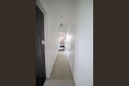 Casa à venda com 170m², 3 quartos e 2 vagasCorredor