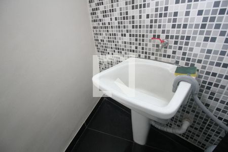 Casa à venda com 170m², 3 quartos e 2 vagasÁrea de Serviço