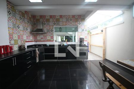 Casa à venda com 170m², 3 quartos e 2 vagasCozinha