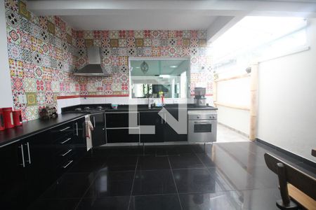 Casa à venda com 170m², 3 quartos e 2 vagasCozinha