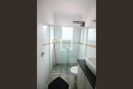 Casa à venda com 170m², 3 quartos e 2 vagasBanheiro