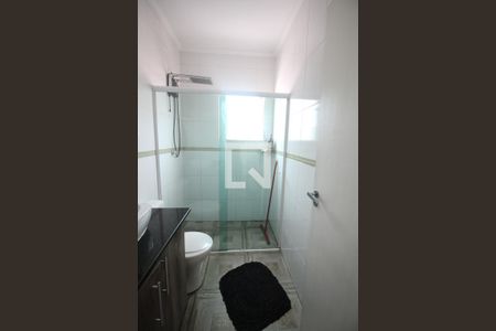 Casa à venda com 170m², 3 quartos e 2 vagasBanheiro