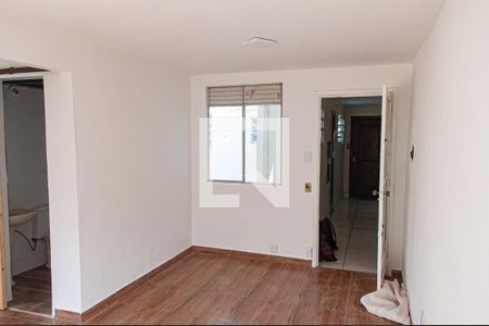 Sala de apartamento para alugar com 2 quartos, 60m² em Taquara, Rio de Janeiro