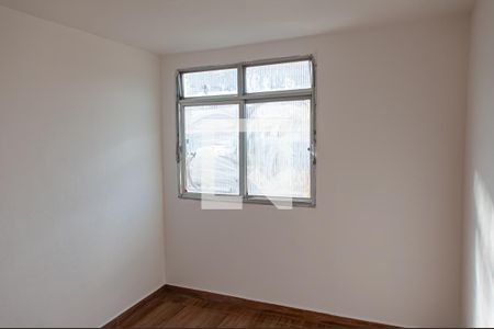 Quarto 2 de apartamento para alugar com 2 quartos, 60m² em Taquara, Rio de Janeiro