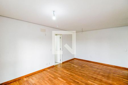 Apartamento para alugar com 186m², 2 quartos e 4 vagas