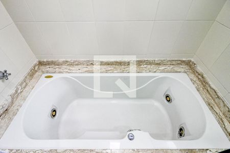 Apartamento para alugar com 186m², 2 quartos e 4 vagas Apartamento para alugar com 186m², 2 quartos e 4 vagasBanheiro Suíte 2