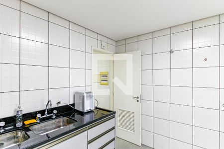 Apartamento para alugar com 186m², 2 quartos e 4 vagas Apartamento para alugar com 186m², 2 quartos e 4 vagasCozinha
