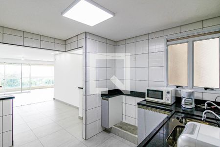 Apartamento para alugar com 186m², 2 quartos e 4 vagas Apartamento para alugar com 186m², 2 quartos e 4 vagasCozinha
