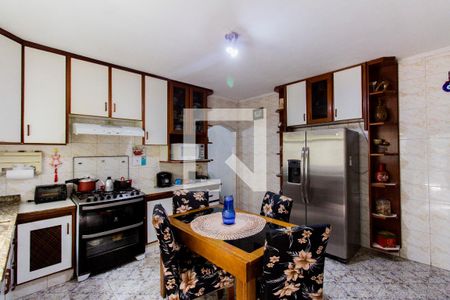 Casa à venda com 341m², 2 quartos e 3 vagas Casa à venda com 341m², 2 quartos e 3 vagasCozinha