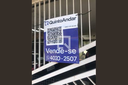 Casa à venda com 341m², 2 quartos e 3 vagas Casa à venda com 341m², 2 quartos e 3 vagasPlaca