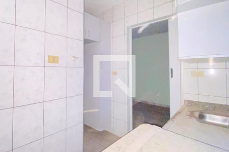 Apartamento para alugar com 60m², 2 quartos e sem vagaCozinha e Área de Serviço
