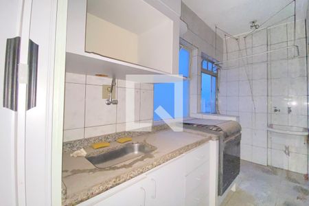 Apartamento para alugar com 60m², 2 quartos e sem vagaCozinha e Área de Serviço