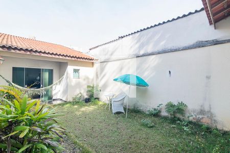 Casa à venda com 180m², 3 quartos e 4 vagasQuintal