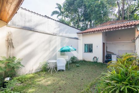Casa à venda com 180m², 3 quartos e 4 vagasQuintal