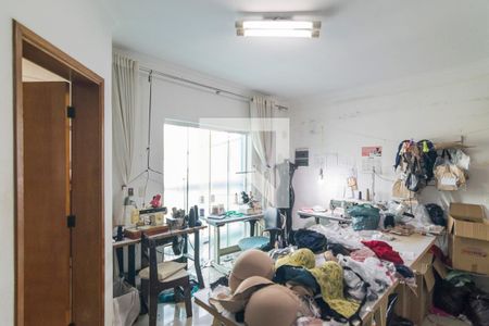 Casa à venda com 180m², 3 quartos e 4 vagasQuarto 1 Suite