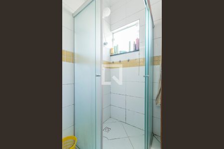 Casa à venda com 180m², 3 quartos e 4 vagasBanheiro da Suíte 2