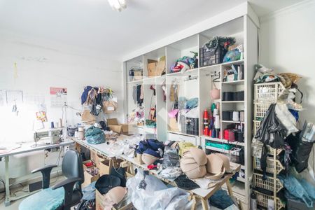 Casa à venda com 180m², 3 quartos e 4 vagasQuarto 1 Suite