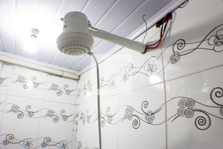 Banheiro de casa para alugar com 1 quarto, 26m² em Vila Campestre, São Paulo