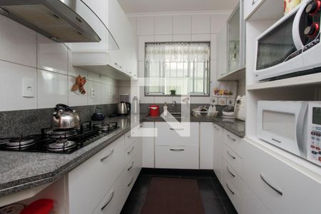 Casa à venda com 150m², 4 quartos e 4 vagasCozinha - 1° casa