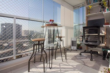 Varanda de apartamento à venda com 2 quartos, 57m² em Barra Funda, São Paulo