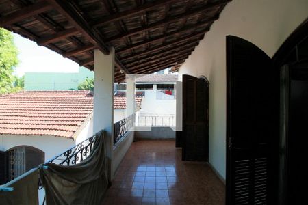 Casa à venda com 450m², 5 quartos e 2 vagasVaranda do quarto 1