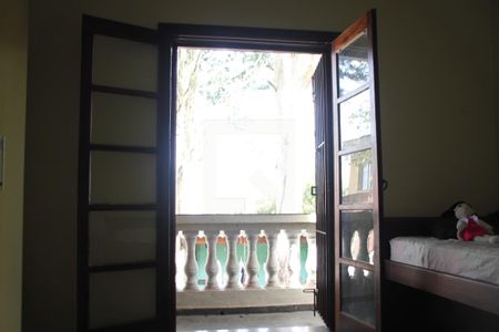 Casa à venda com 350m², 4 quartos e 3 vagasDormitório 3 sacada