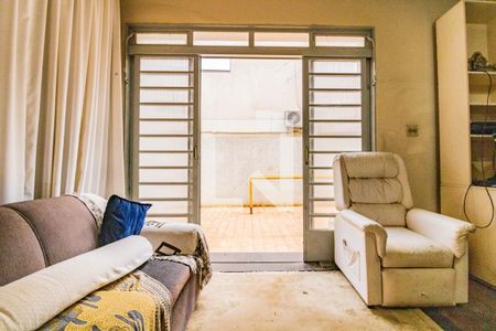 Casa para alugar com 379m², 5 quartos e 2 vagasSala