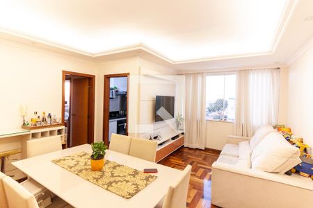 Sala de Apartamento com 2 quartos, 74m² Ouro Preto