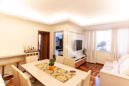 Sala de Apartamento com 2 quartos, 74m² Ouro Preto