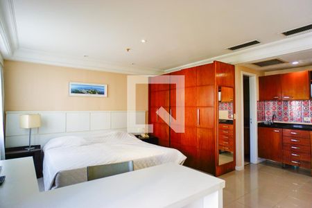 Sala/Quarto de apartamento à venda com 1 quarto, 68m² em Barra da Tijuca, Rio de Janeiro