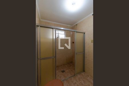 Casa à venda com 363m², 4 quartos e 6 vagas Casa à venda com 363m², 4 quartos e 6 vagasBanheiro 02