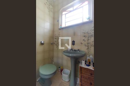 Casa à venda com 363m², 4 quartos e 6 vagas Casa à venda com 363m², 4 quartos e 6 vagasBanheiro da Suíte 01