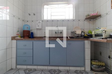 Casa à venda com 363m², 4 quartos e 6 vagas Casa à venda com 363m², 4 quartos e 6 vagasCozinha