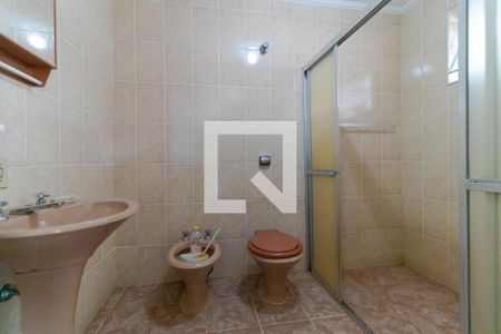 Casa à venda com 363m², 4 quartos e 6 vagas Casa à venda com 363m², 4 quartos e 6 vagasBanheiro 02