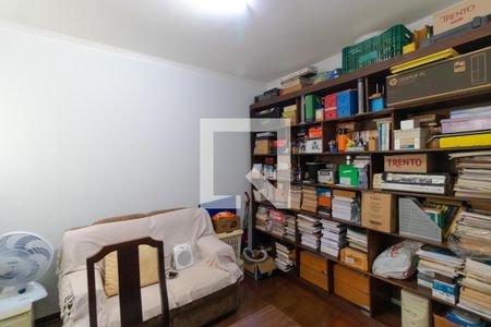 Casa à venda com 363m², 4 quartos e 6 vagas Casa à venda com 363m², 4 quartos e 6 vagasQuarto 01